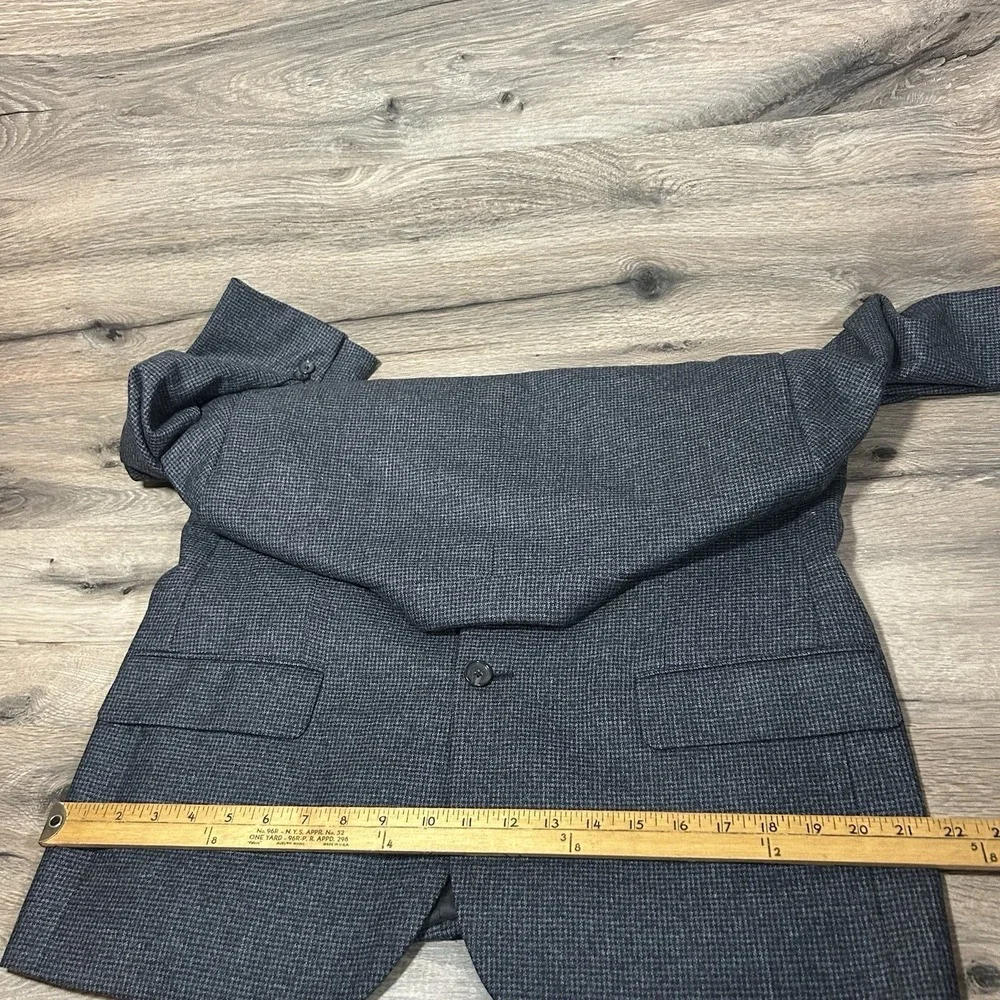 Jos A Bank Reserve Sport Coat Blazer 100% Wool 42S Reda Navy/grey Never Worn